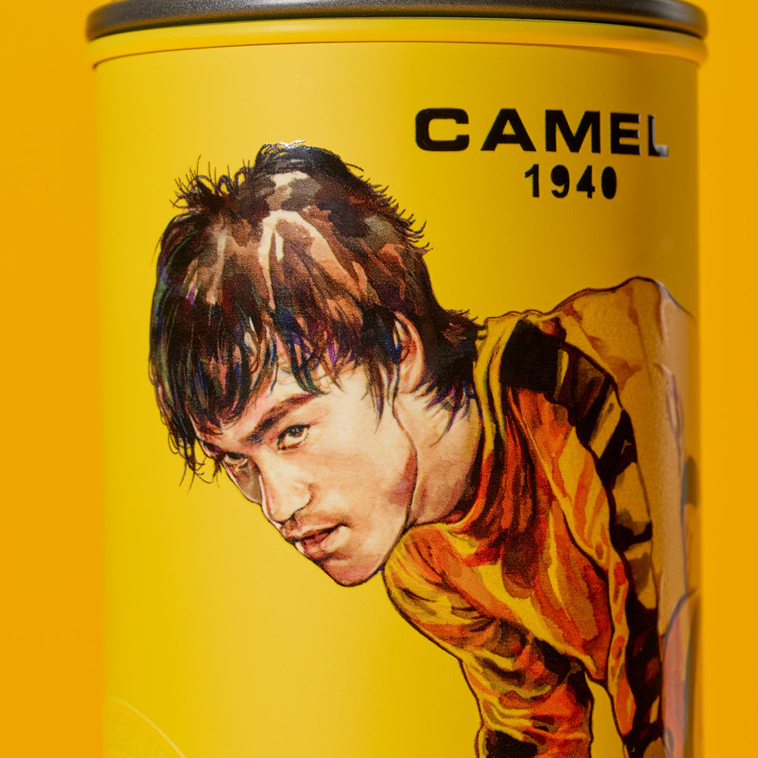 Bruce Lee Club × CAMEL によるコラボレーションボトル