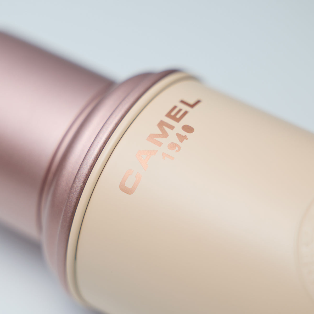 CAMEL 116｜Japanオリジナルの限定カラー ガラス内瓶 真空断熱ボトル